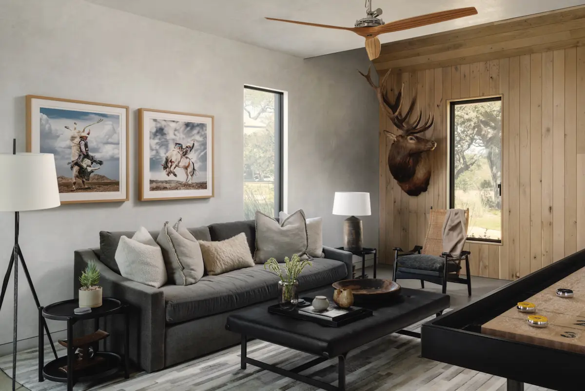 Mottled gray interior plaster on the walls and ceiling of a Blanco ranch home.